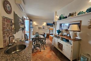 Monolocale arredato centro