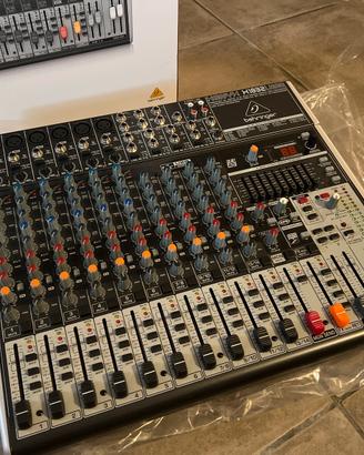 Mixer Behringer X1832USB