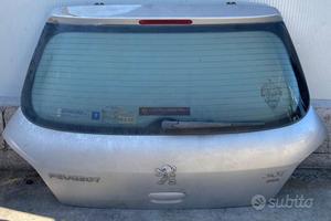 Peugeot 307 berlina portellone post 2006