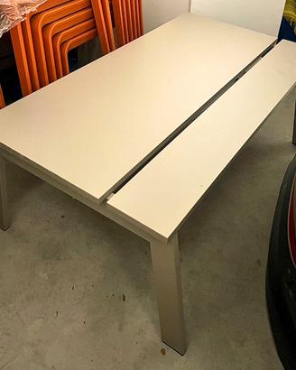 Tavolino regolabile IKEA LJUNGSBRO