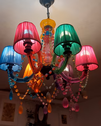 Lampadario colorato 6 luci  con perline e paralumi