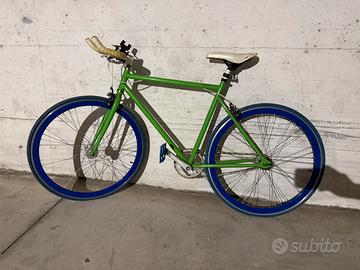 Bicicletta Custom con Assetto da Corsa