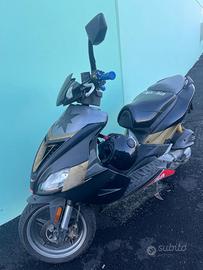 Honda CBR + Aprilia Sr 50
