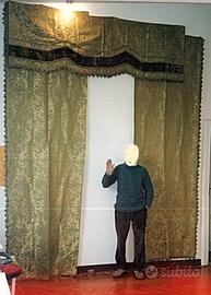 Tenda antica stupenda e tanti mobili eleganti