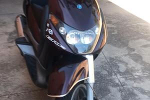 Piaggio Beverly 200