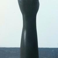 SCULTURA Main Stele Noire 40 CM Resina Legno