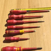 SERIE 7 CACCIAVITI TAGLIO E CROCE ISOLATI 1000V EL