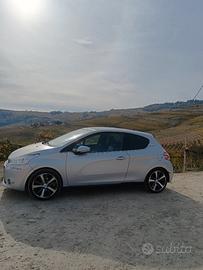 Peugeot 208 allure iced Velvet 