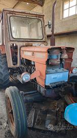 Trattore FIAT 750 Special d’epoca con cabina 