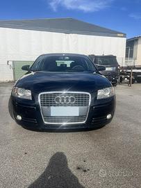 Audi A3 2.0 TDI S-Line DSG - Carrozzeria Nuova