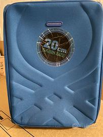 TROLLEY DA CABINA BENETTON NUOVO