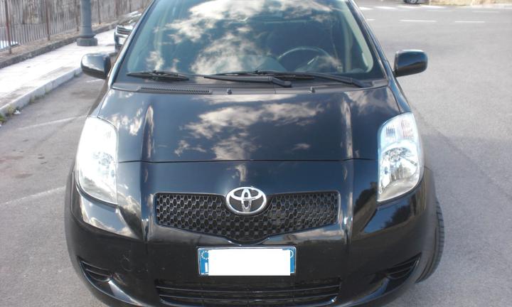 Toyota Yaris 1.4- 4 D   5 porte  MT. NAVI