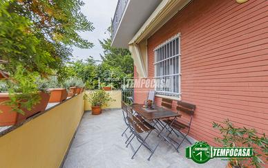 TRILOCALE INDIPENDENTE CON MAGAZZINO