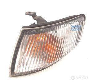 INDICATORI DI DIREZIONE ANTERIORI MAZDA 626 97-00