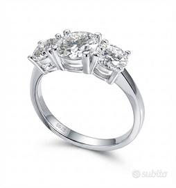 Anello Trilogy in Argento con Moissanite 2 CT