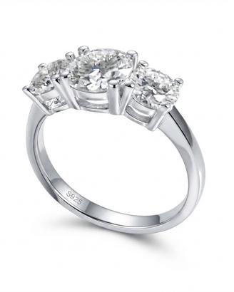 Anello Trilogy in Argento con Moissanite 2 CT