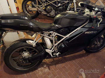 Ducati 749 dark