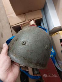 Elmetto italiano ww2 33 4 fori