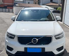 Volvo xc40 (2017-->) - 2019
