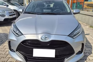 TOYOTA Yaris 1.0 5 porte Trend