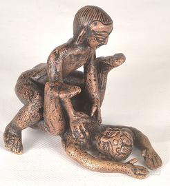 Statuina di coppia erotica in bronzo