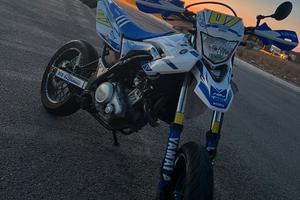 Yamaha WR125X
