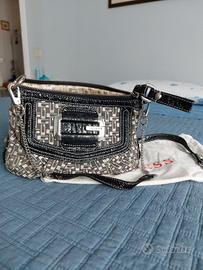 borsa Guess con 2 maniglie cambiabili