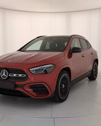 MERCEDES-BENZ GLA 200 d AMG Line Premium Plus auto