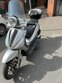 Beverly 400
