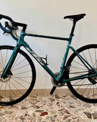 Bici corsa KTM REVELATOR ALTO ELITE AXS 12V