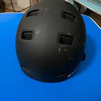 Casco per monopattino o bici