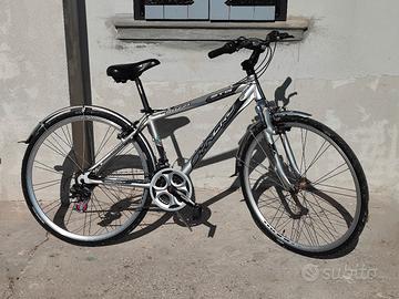 Bicicletta MTB 28" alluminio ammortizzata