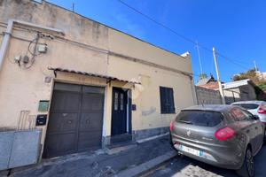 CASA INDIPENDENTE A CATANIA