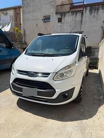 FORD TRANSIT CUSTOM  motore nuovo  con 30.000 km