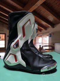 stivali moto Dainese