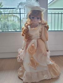 bambola porcellana Francesca 
