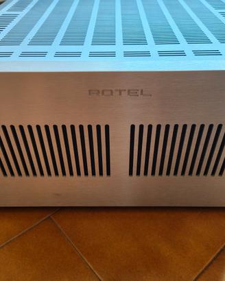 Finale + amplificatore Rotel RB-1590 e RC-1572