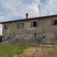 Casa indipendente a Budrio Via Cavalle 7 locali