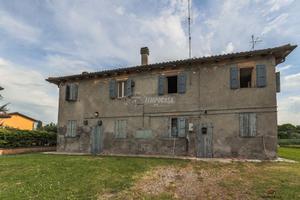 Casa indipendente a Budrio Via Cavalle 7 locali
