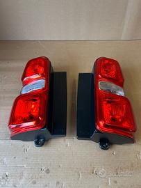 Fanale post.SX DX Jumpy Vivaro Zafira Expert Trave