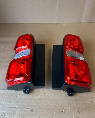 Fanale post.SX DX Jumpy Vivaro Zafira Expert Trave