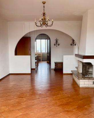 Appartamento 4’ piano Ex campo dí Aviazione Viareg