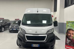 Peugeot Boxer 330 2.2 BlueHDi 140 S&S PC-TM Furgon