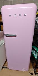 Frigorifero SMEG FAB28RRO1 rosa anni ’50  