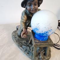 Lampada da tavolo in resina seminuova