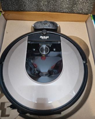 Robot  aspirapolvere automatico 