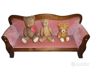 Divanetto vintage in miniatura per bambole 