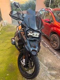 Gs 1250 triple black