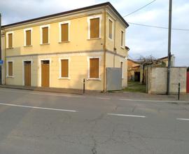 Tribano - Centro - Casa singola accostata