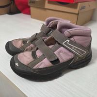 Scarpe Quechua tg 30 colore rosa